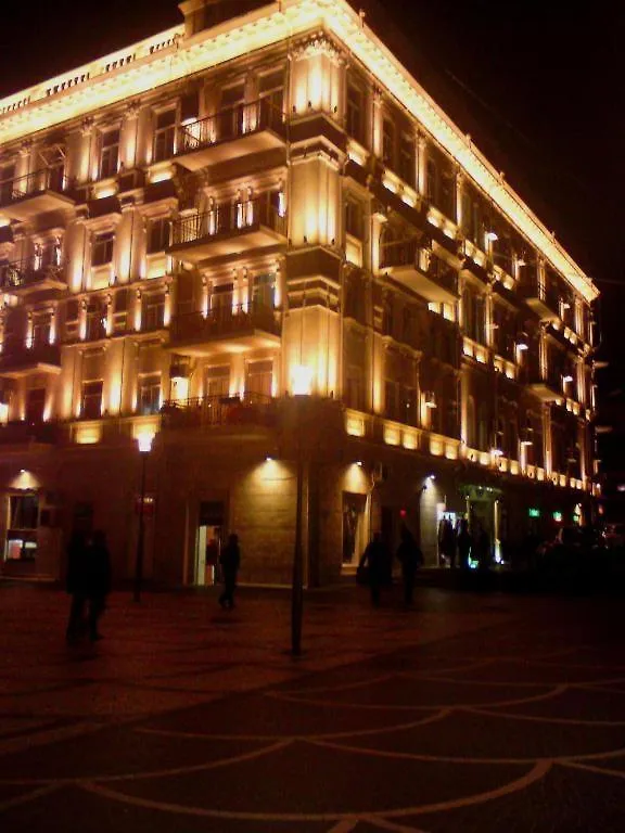 Azcot Hotel Baku 4*,